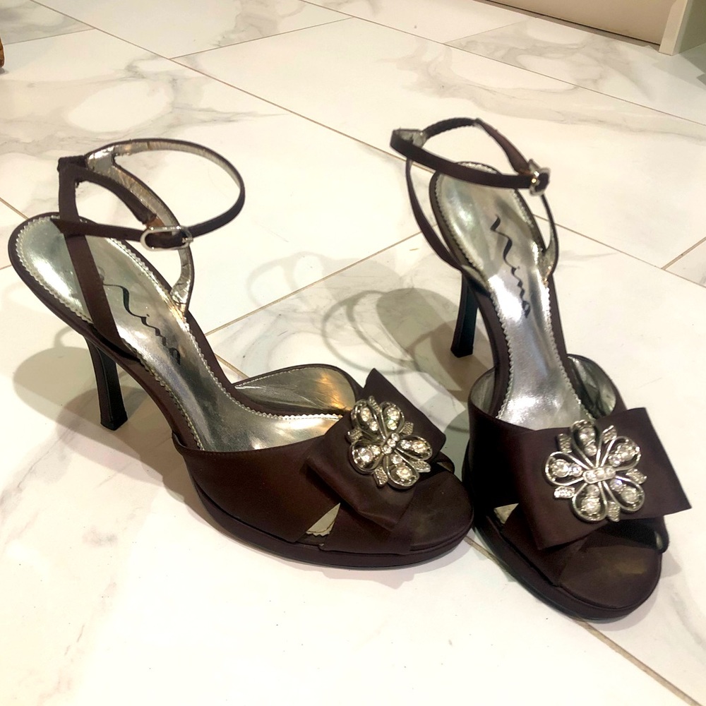 Like new! Chocolate Brown Evening Heels